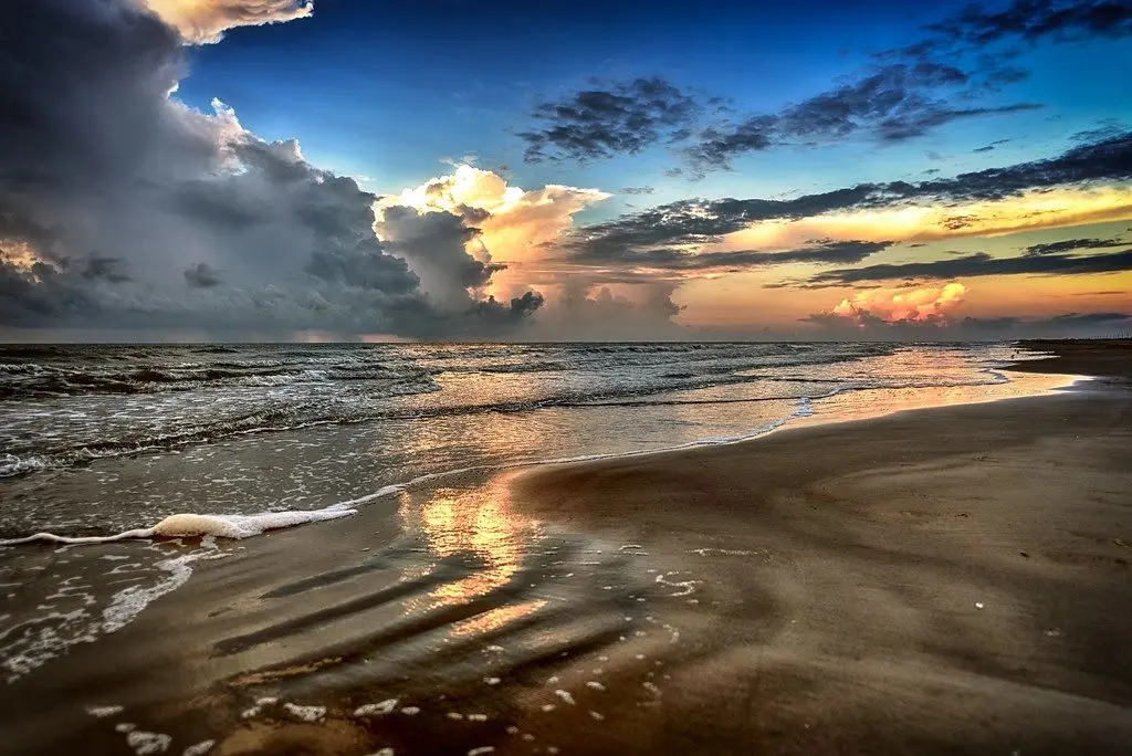 Sunset over the water at Follets Island