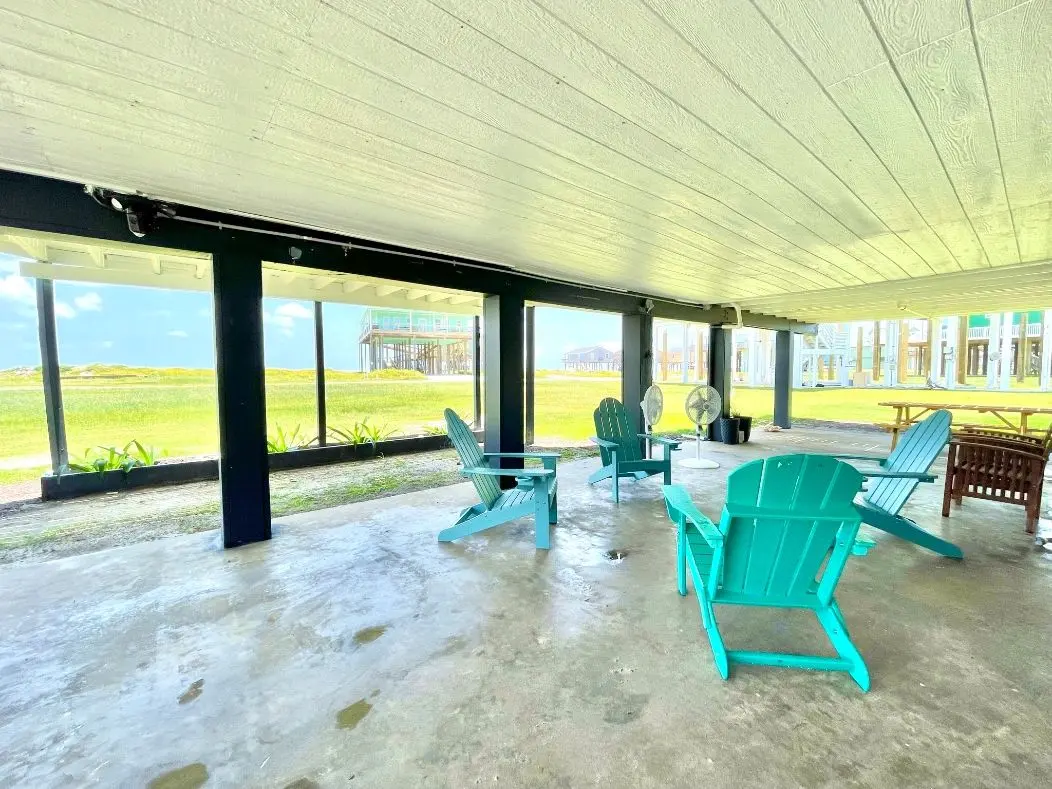 The downstairs sitting area on the beach-side of Sea La Vie